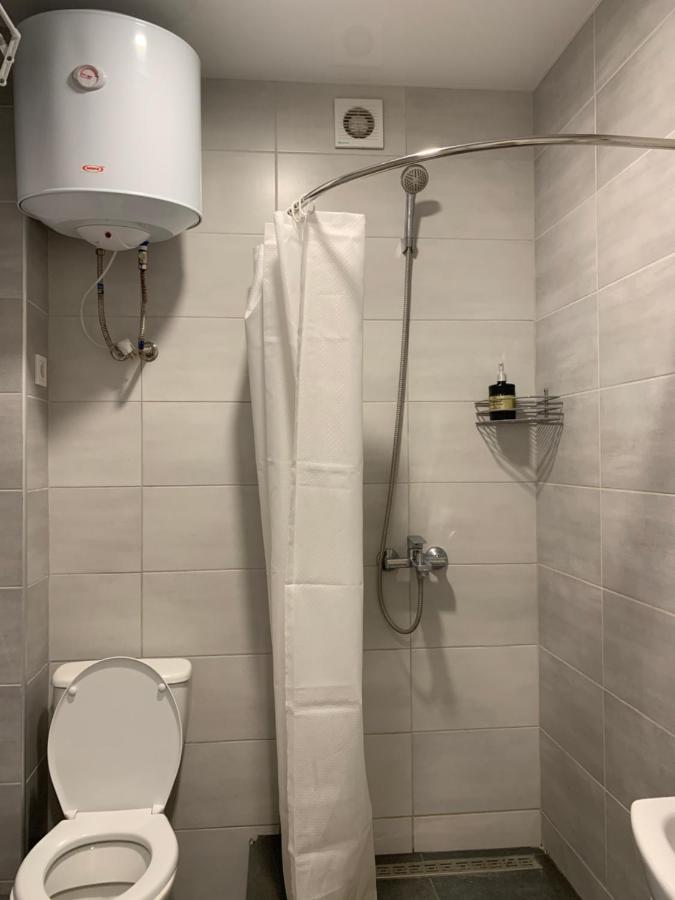 Светлая Студия В 3-Х Мин. От Южд Charkiv Exteriör bild