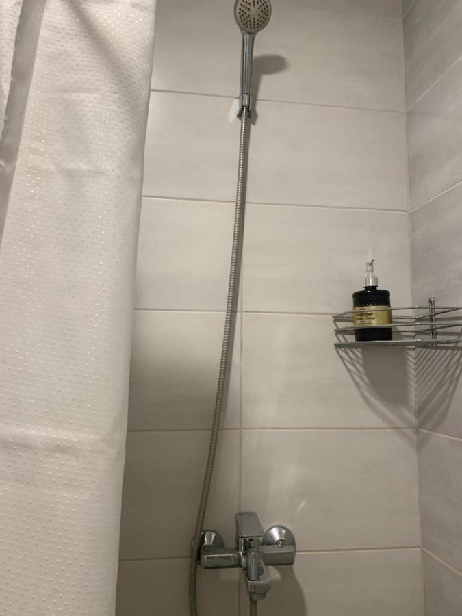 Светлая Студия В 3-Х Мин. От Южд Charkiv Exteriör bild